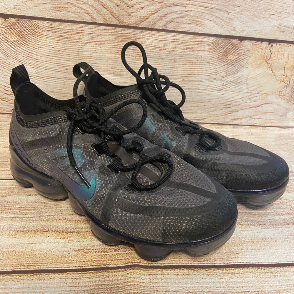 Nike Air VaporMax AR6632-001 Running Shoe Women’s Sz 6 Throwback Future 2019
